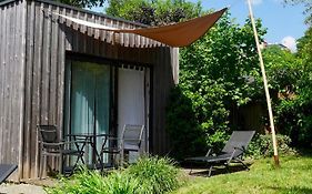 Les Cabanes De Do